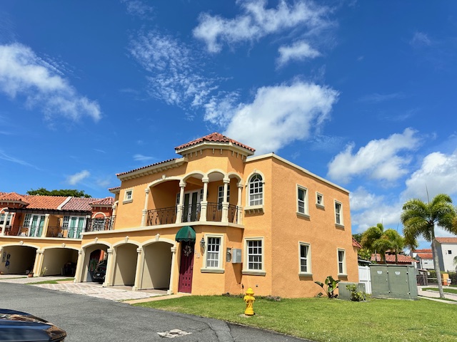 RE/MAX real estate, Puerto Rico, Dorado,  Residence Brighton Country Club, Dorado, P.R